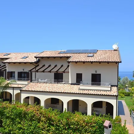 Apartment Le Del Carmine Con Giardino E Parcheggio A Tropea