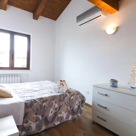 Le Del Carmine Con Giardino E Parcheggio A Apartman Tropea