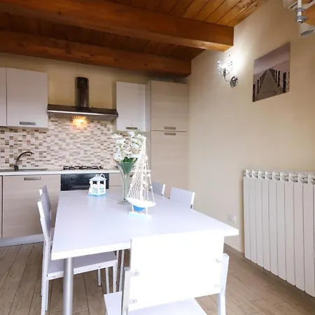 Le Del Carmine Con Giardino E Parcheggio A Tropea