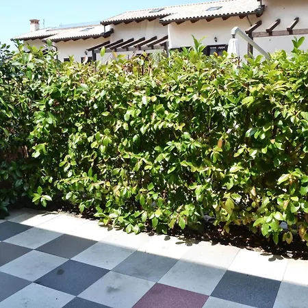 Le Del Carmine Con Giardino E Parcheggio A *