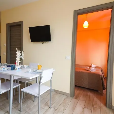 Le Del Carmine Con Giardino E Parcheggio A 트로페아