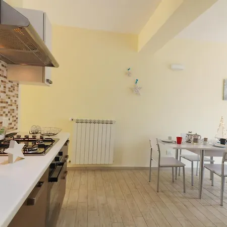 Le Del Carmine Con Giardino E Parcheggio A شقة تروبيا