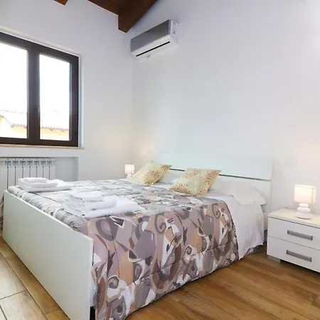 Le Del Carmine Con Giardino E Parcheggio A Apartament