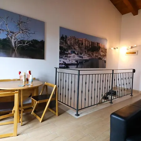 Apartament Le Del Carmine Con Giardino E Parcheggio A *