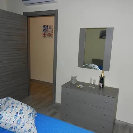 Le Del Carmine Con Giardino E Parcheggio A Apartament