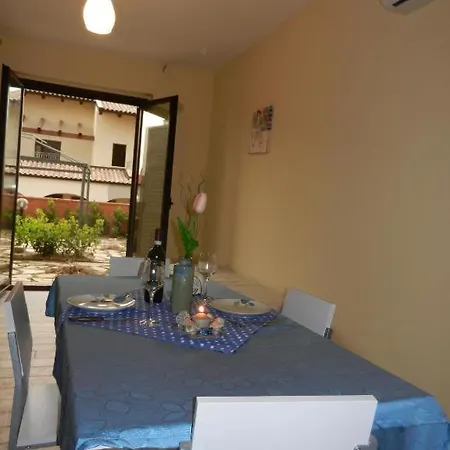 Apartament Le Del Carmine Con Giardino E Parcheggio A