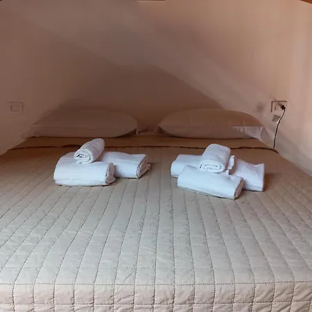 Le Del Carmine Con Giardino E Parcheggio A *