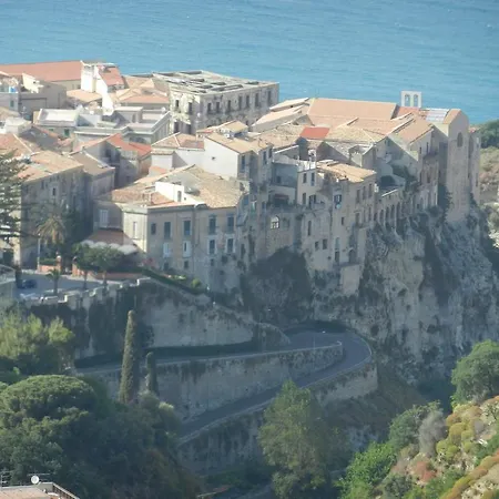 Le Del Carmine Con Giardino E Parcheggio A شقة تروبيا