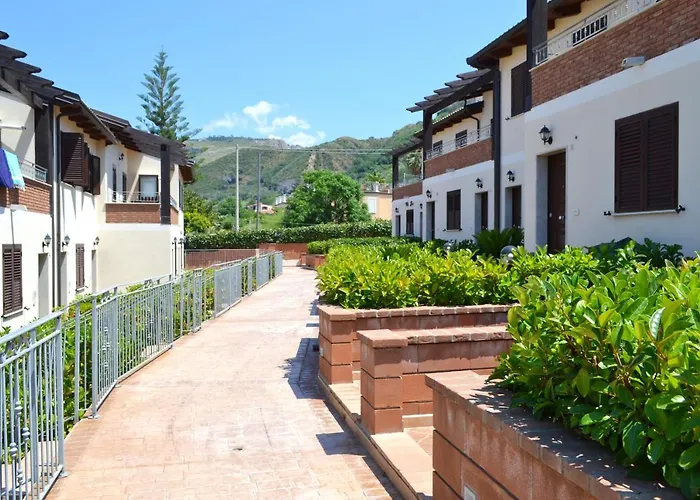 Le Del Carmine Con Giardino E Parcheggio A