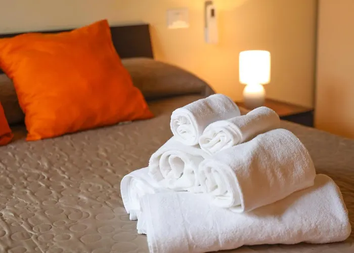 Le Del Carmine Con Giardino E Parcheggio A *