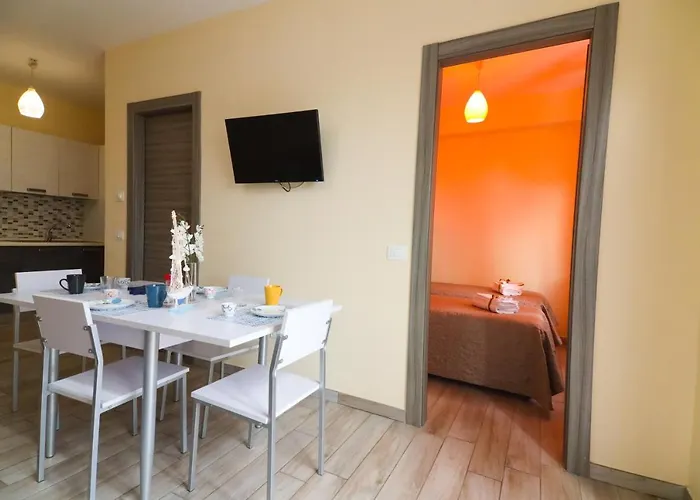 Le Del Carmine Con Giardino E Parcheggio A טרופאה