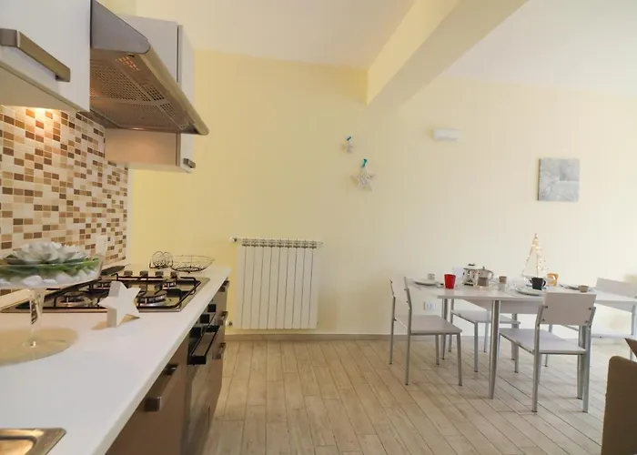 Le Del Carmine Con Giardino E Parcheggio A דירה טרופאה