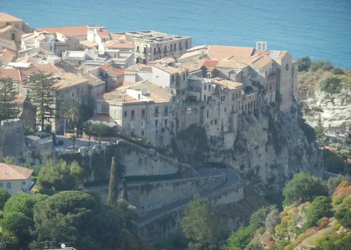 Le Del Carmine Con Giardino E Parcheggio A דירה טרופאה